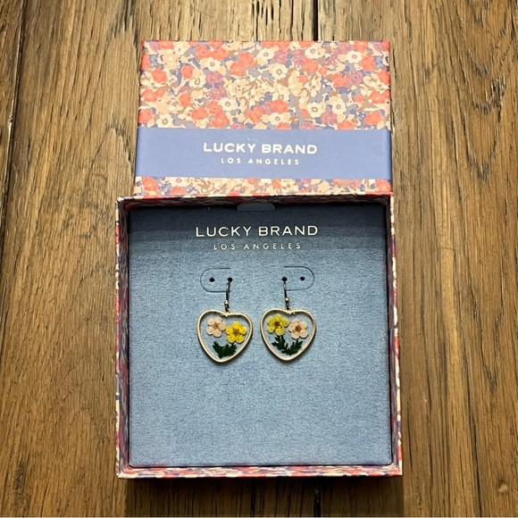 Lucky Brand Heart Earrings - Picture 2 of 4